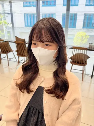 セミロング タンバルモリパーマ 礒井メンキのヘアスタイル