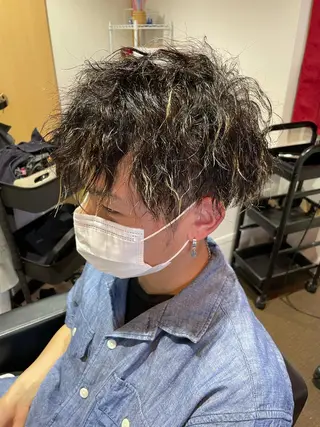 ショート パーマ メンズ シンヤヘアーズ 泉大津本店のヘアスタイル