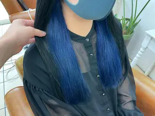 ロング カラー 森安 華楠のヘアスタイル