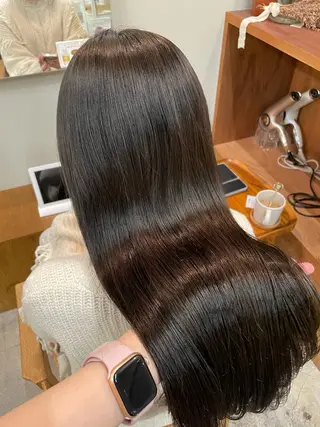 ロング カラー 山下 悠月のヘアスタイル