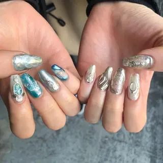 ネイル crestnail所属・小林 束紗のネイルデザイン