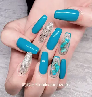 ネイル R inのネイルデザイン