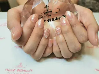 ネイル ネイルリボン 受付スタッフのネイルデザイン