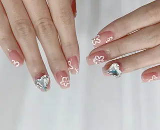 ネイル Q Free nailsのネイルデザイン