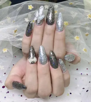 ネイル 🦋ネイルサロン ブラン🌈ゆりのネイルデザイン