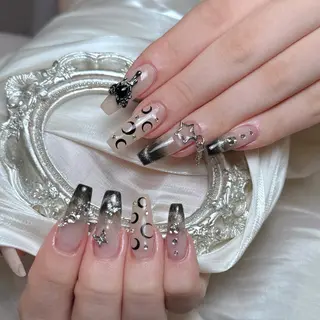 ネイル Maggie Nail🦩のネイルデザイン