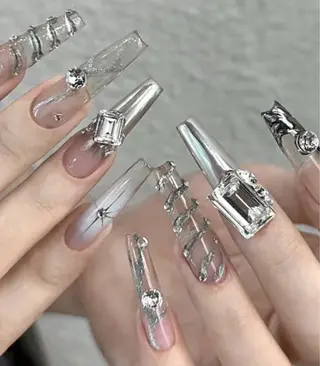 ネイル Tini ANA.CHUOのネイルデザイン