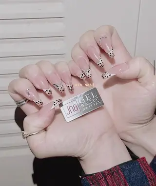 ネイル Hin Nail Osaka所属・Hin Nailsのネイルデザイン