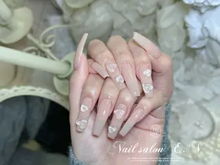 ネイル E.N🦋 長さ出し/持ち込みのネイルデザイン