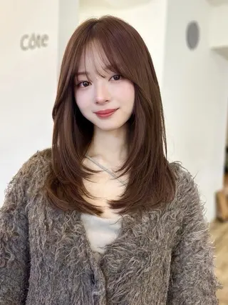 ミディアム Garland 表参道所属・ミディアムレイヤー/ 艶カラー🎀 emiのヘアスタイル