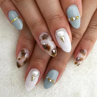 ネイル Sympa 𝓜iwako🐰ᩚのネイルデザイン