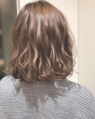 ミディアム カラー ture by gladのヘアスタイル
