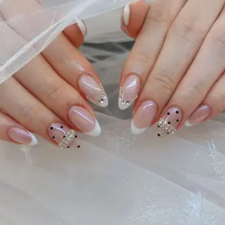 ネイル CeCe Garden所属・CeCeGarden ✨️キラキラワンホンのネイルデザイン