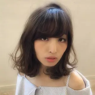 ミディアム 鎌倉 彩のヘアスタイル