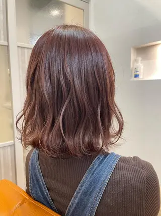 ミディアム 小松崎 結花のヘアスタイル