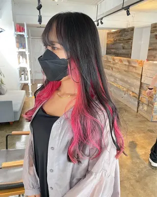 ロング カラー ハイトーン/レイヤー /ケアブリーチ石川治のヘアスタイル