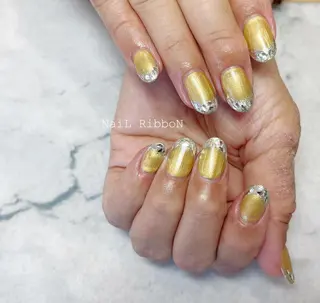 ネイル ネイルリボン 受付スタッフのネイルデザイン