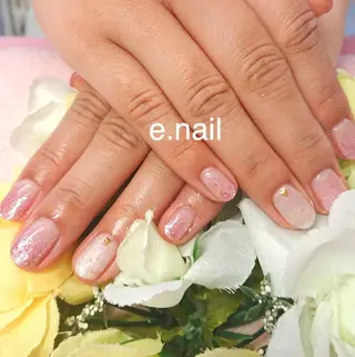 ネイル e.nail所属・和賀井 恵理のネイルデザイン