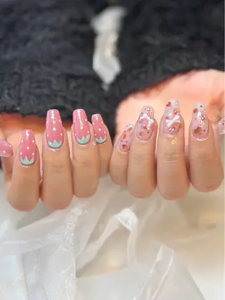 ネイル nailsalon moe.所属・yume 大人ガーリーネイルのネイルデザイン