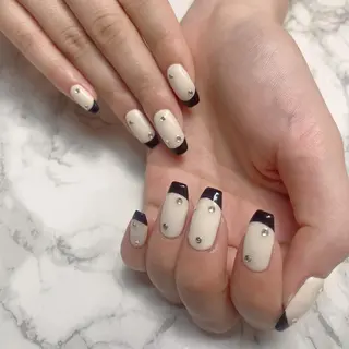 ネイル はな💎ネイル ワンホン、長さ出しのネイルデザイン