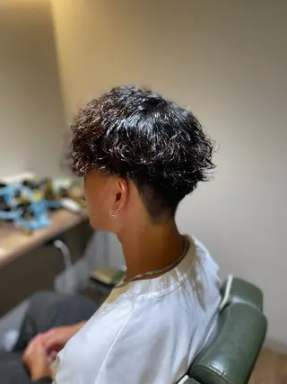 メンズ LoRE hair coordinate 京都駅前店所属・島田 龍生のヘアスタイル