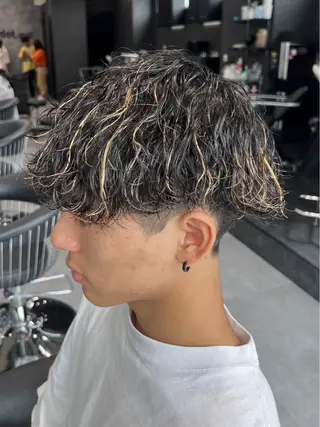 ショート カラー メンズ 和田 晃介のヘアスタイル