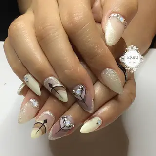 ネイル おおくぼ めぐみのネイルデザイン