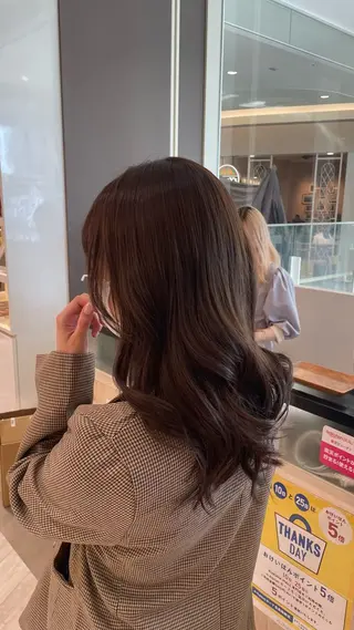カラー 竹本 花菜のヘアスタイル
