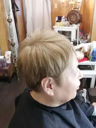 ショート メンズ カラー D/i所属・4店舗フリーランスⅠ Y/no〈夜のスパ〉のヘアスタイル