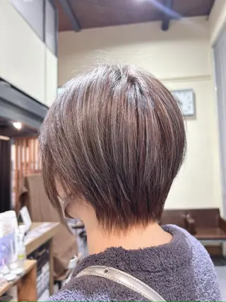 ショート 井上 萌のヘアスタイル