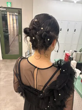 ロング ヘアアレンジ 綾乃／デザインカラー ／ハイトーン／ボブのヘアスタイル