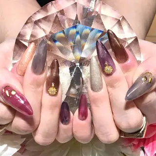 ネイル YUN 💅のネイルデザイン
