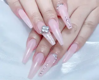 ネイル M🌷nail 長さだし専門店のネイルデザイン