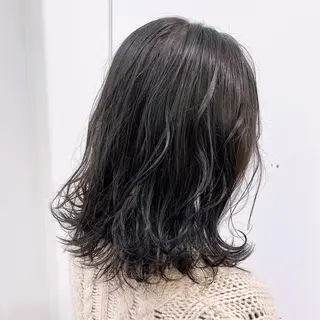 ミディアム カラー EGO所属・EGO Top stylistのヘアスタイル