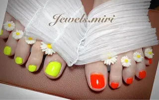 ネイル Jewels nail lily 白楽所属・ネイルサロン Jewels Mのネイルデザイン