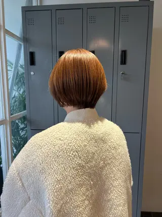 ショート カラー ワタナベ モカ🦢ダブルカラーのヘアスタイル