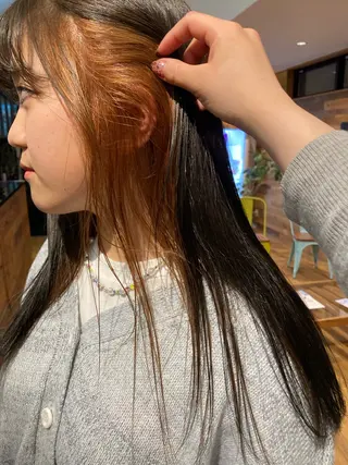 カラー 津田 里菜のヘアスタイル