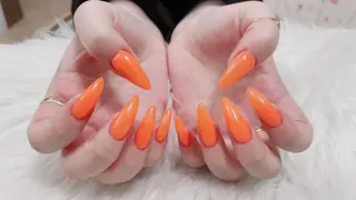 ネイル AngelChris ビューティーサロンのネイルデザイン