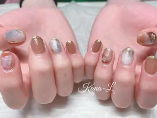 カラー ネイル 芦辺 香奈のネイルデザイン