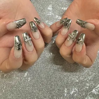 ネイル VIERU 🌈🎀💖のネイルデザイン