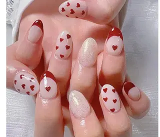 ネイル Magique パリ 専門店🎀のネイルデザイン