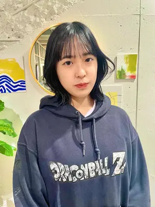 ミディアム カラー ウルフ/似合わせ レイヤー/RIHOのヘアスタイル