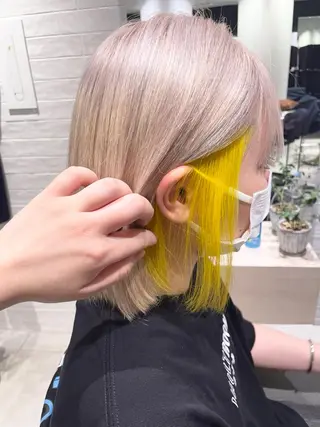 セミロング カラー stair:case 武蔵小杉店所属・艶カラーリスト 牛込萌香のヘアスタイル