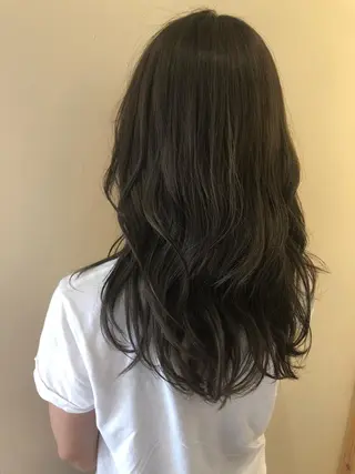 ロング カラー eclat suzumiのヘアスタイル