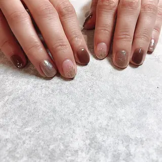 ネイル MAXKELLY 恵比寿所属・maxkelly 恵比寿　オカモトのネイルデザイン