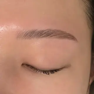 アイブロウ most eyes AMIのマツエク・マツパデザイン