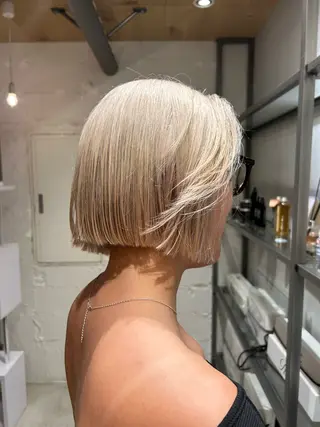 ミディアム L STUDIO所属・ハイトーン/ブリーチ 🧁soraのヘアスタイル