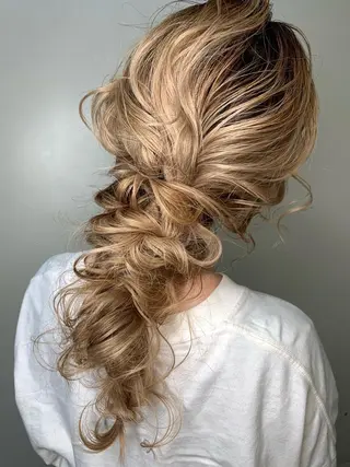 セミロング ヘアアレンジ 平野 優奈のヘアスタイル