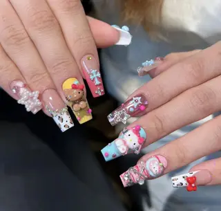 ネイル Miya🎀 nailのネイルデザイン