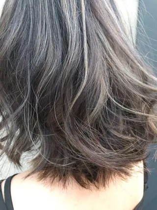 ミディアム カラー パーマ ヘアアレンジ a-o横浜所属・色落ちまでキレイに！ ！女性サロンのヘアスタイル